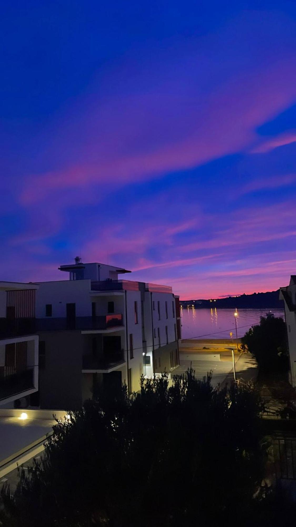 Apartments Magnolija 50M From Beach 스리마 외부 사진